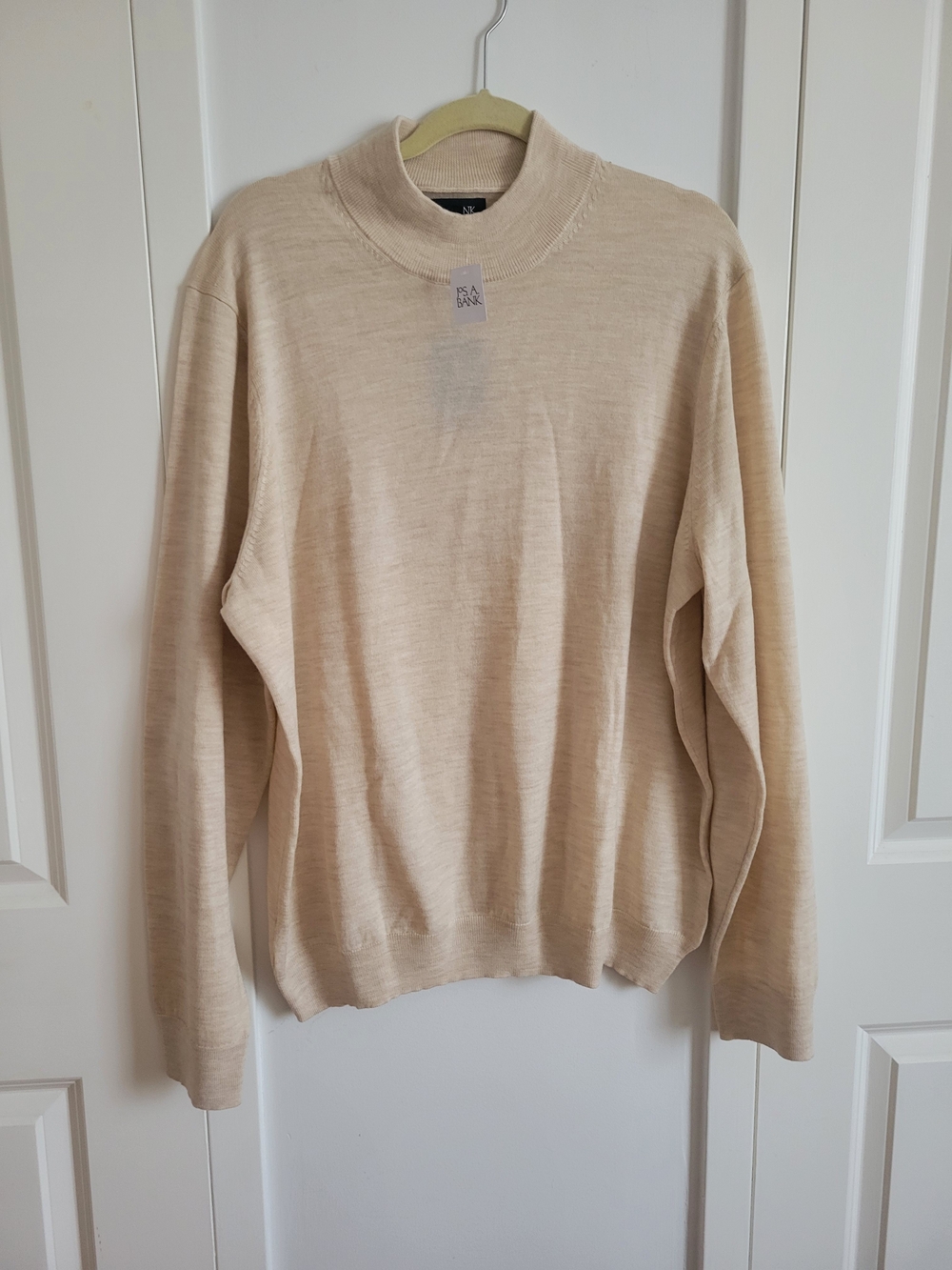 Jos. A. Bank Beige Crewneck Sweater 100% Merino Wool NWT